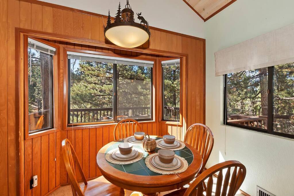 Everwood Serenity Treehouse Ontrail Head/Sledding Villa Big Bear Lake Eksteriør billede