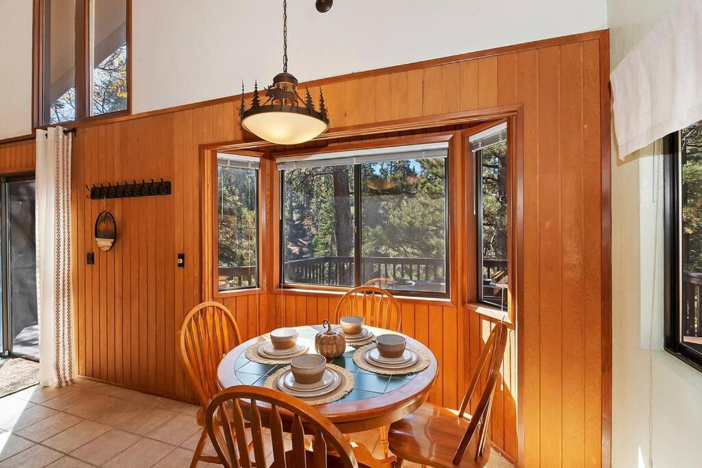 Everwood Serenity Treehouse Ontrail Head/Sledding Villa Big Bear Lake Eksteriør billede